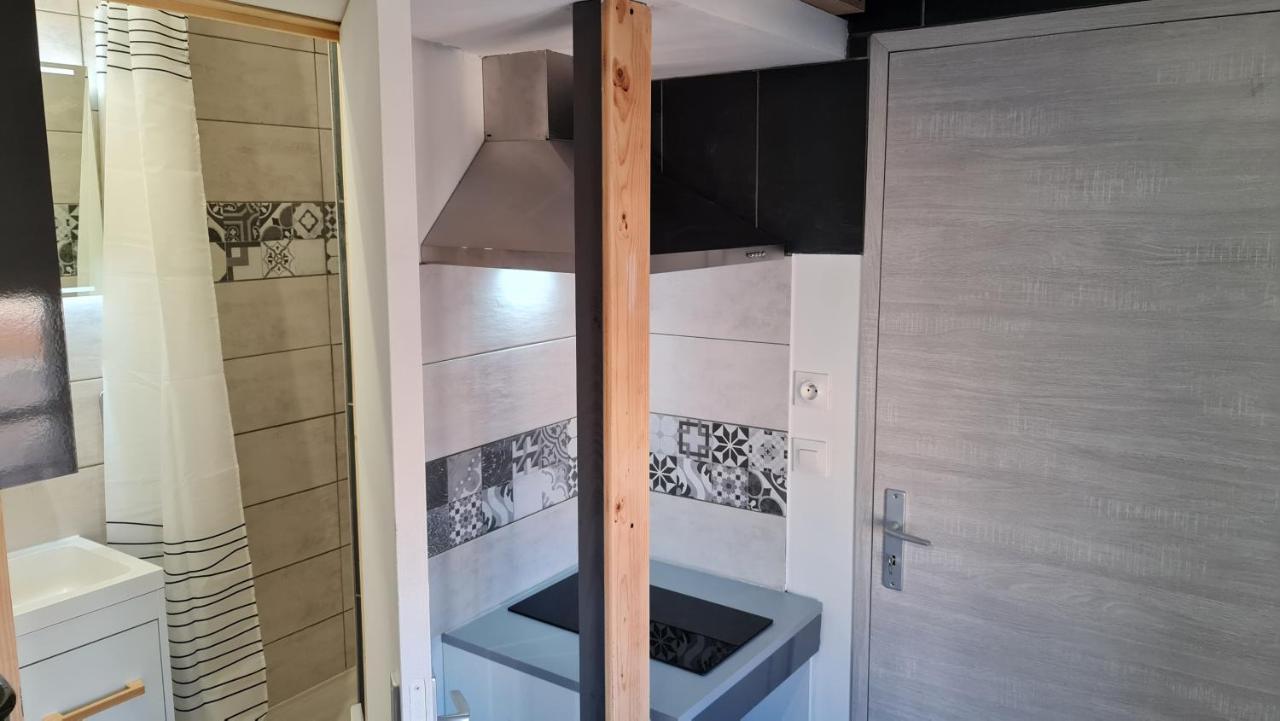 Le Studio De La Republique Agde Luaran gambar