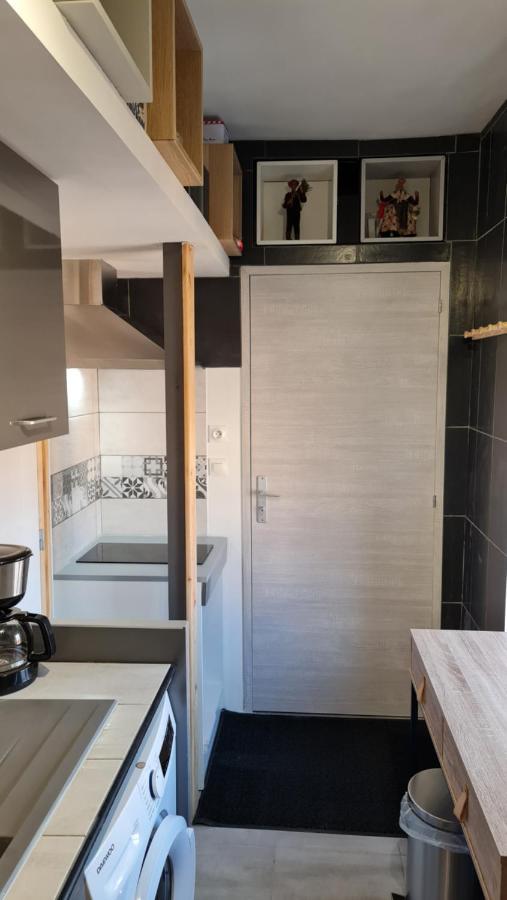 Le Studio De La Republique Agde Luaran gambar