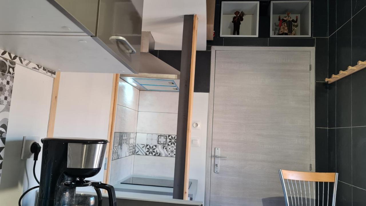 Le Studio De La Republique Agde Luaran gambar