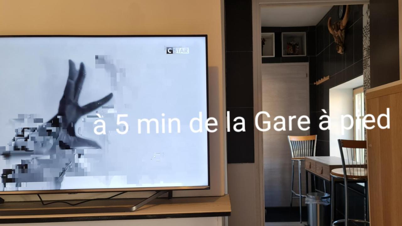 Le Studio De La Republique Agde Luaran gambar